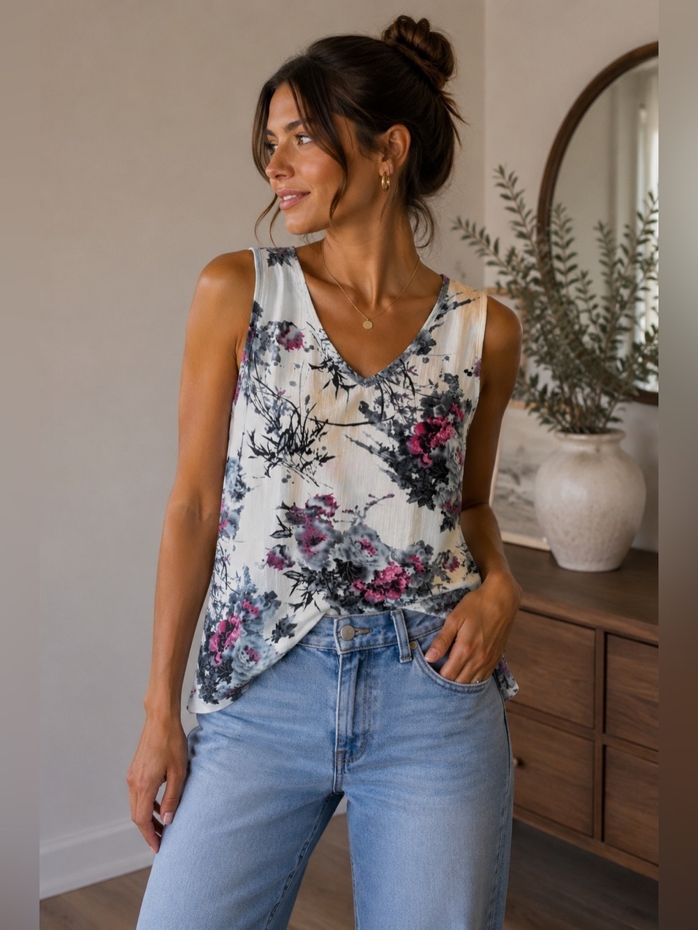 Blue Sky White Floral V-Neck Sleeveless Tank Pink & Gray Blooms Size M FLAWED